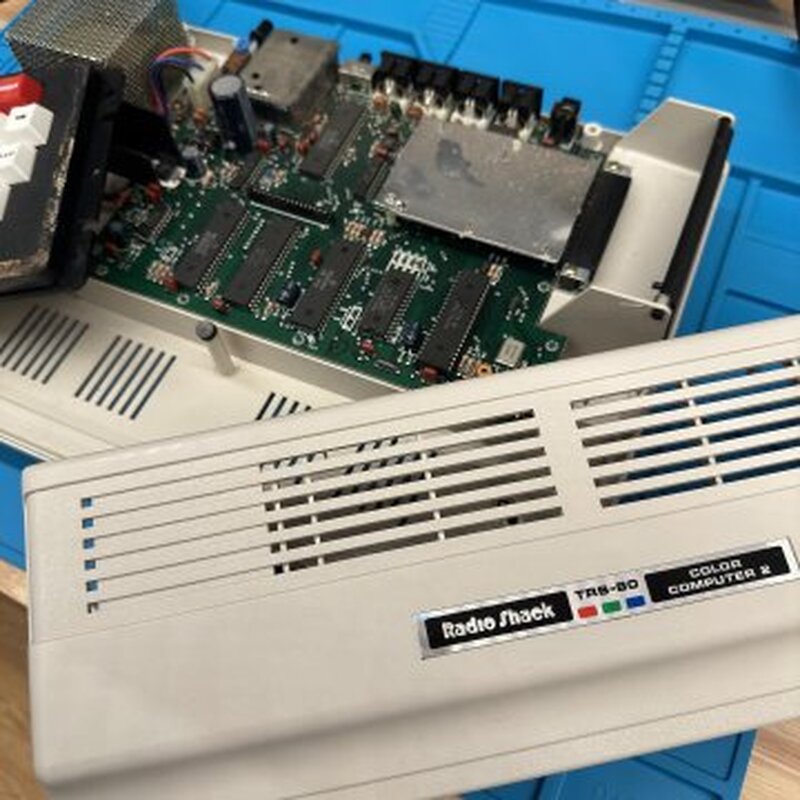 I can hardly believe I am the first to void the warranty on this. □ Pretty clean inside!

#VoidedWarranty #CoCo2 #263127B #TRS80CoCo #TRS80ColorComputer #Tandy #RadioShack #TRS80 #RetroComputers #RetroGaming #TheVintNerd